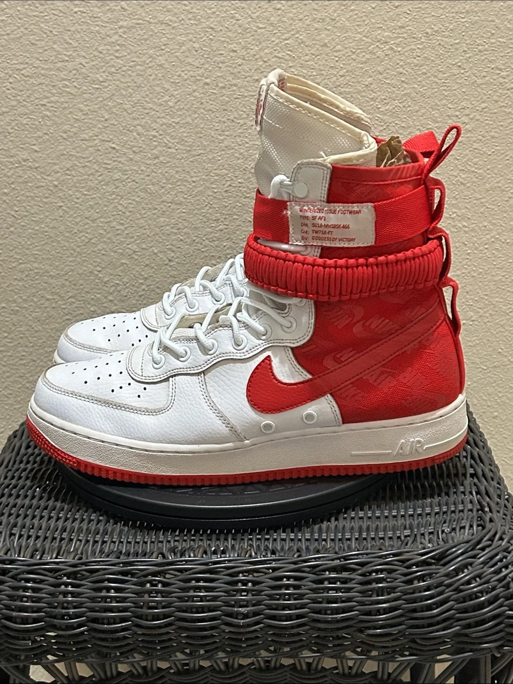 Nike SF Air Force 1 High White University Red AR1955-100